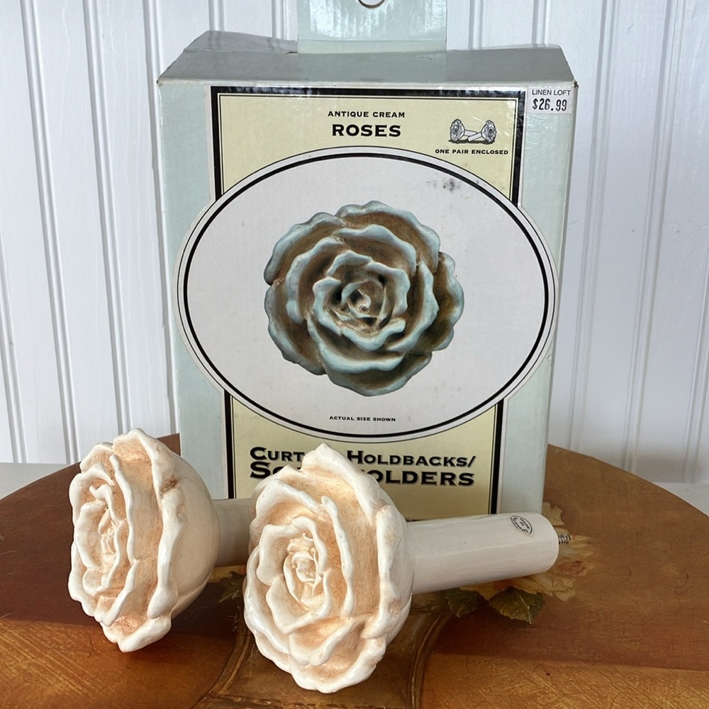 NWT Curtain Tie Backs/Scarfholder. Antique Cream Colored Resin Roses, Screw In